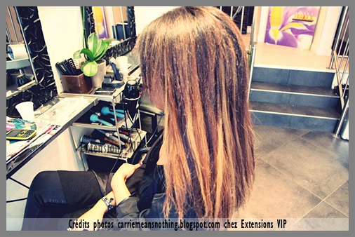 Pose d'extension de cheveux Afro Pose d'extension de cheveux Afro